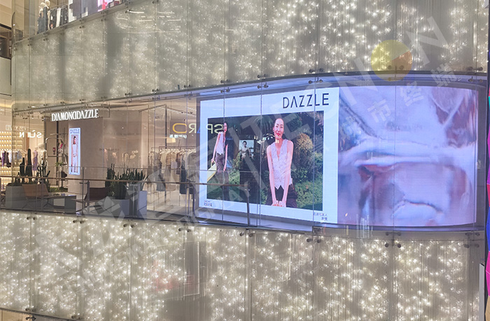 科技赋能时尚：地素Dazzle深圳万象城旗舰店LED小间距屏创新实践