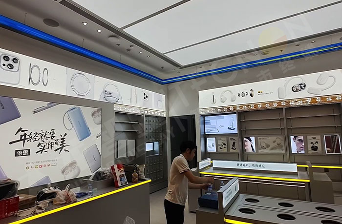 倍思店铺负一楼LED条形屏 倍思店铺负一楼LED条形屏